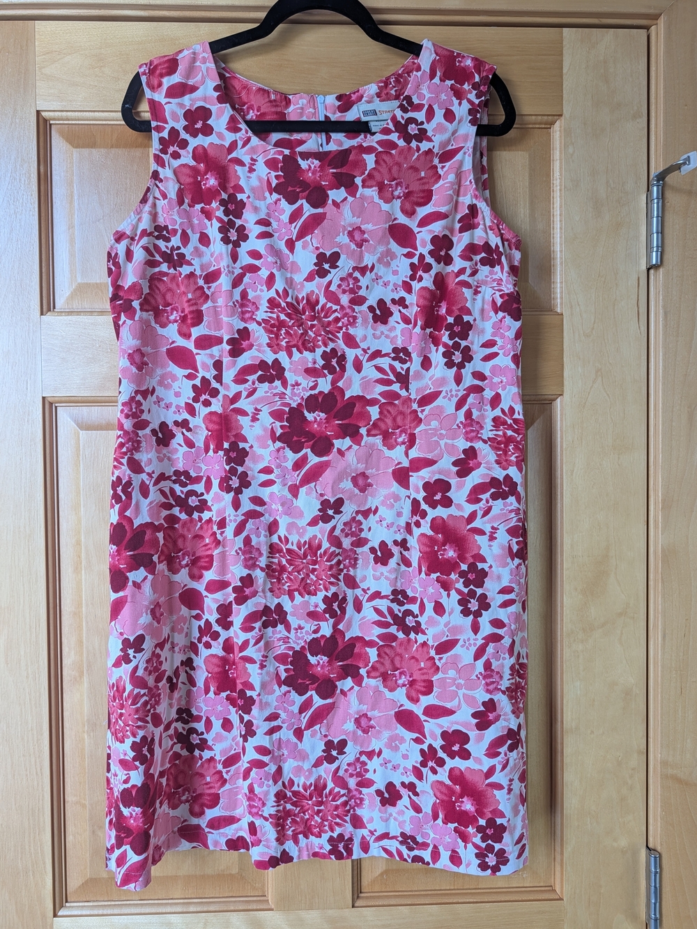 Pink & Red Floral Sleeveless Shift Dress